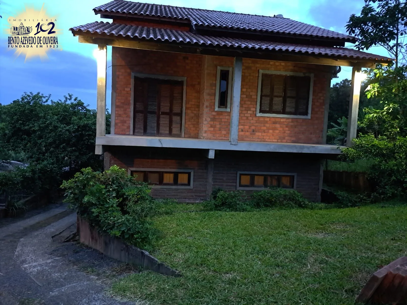 Casa, 4 quartos, 200 m² - Foto 1