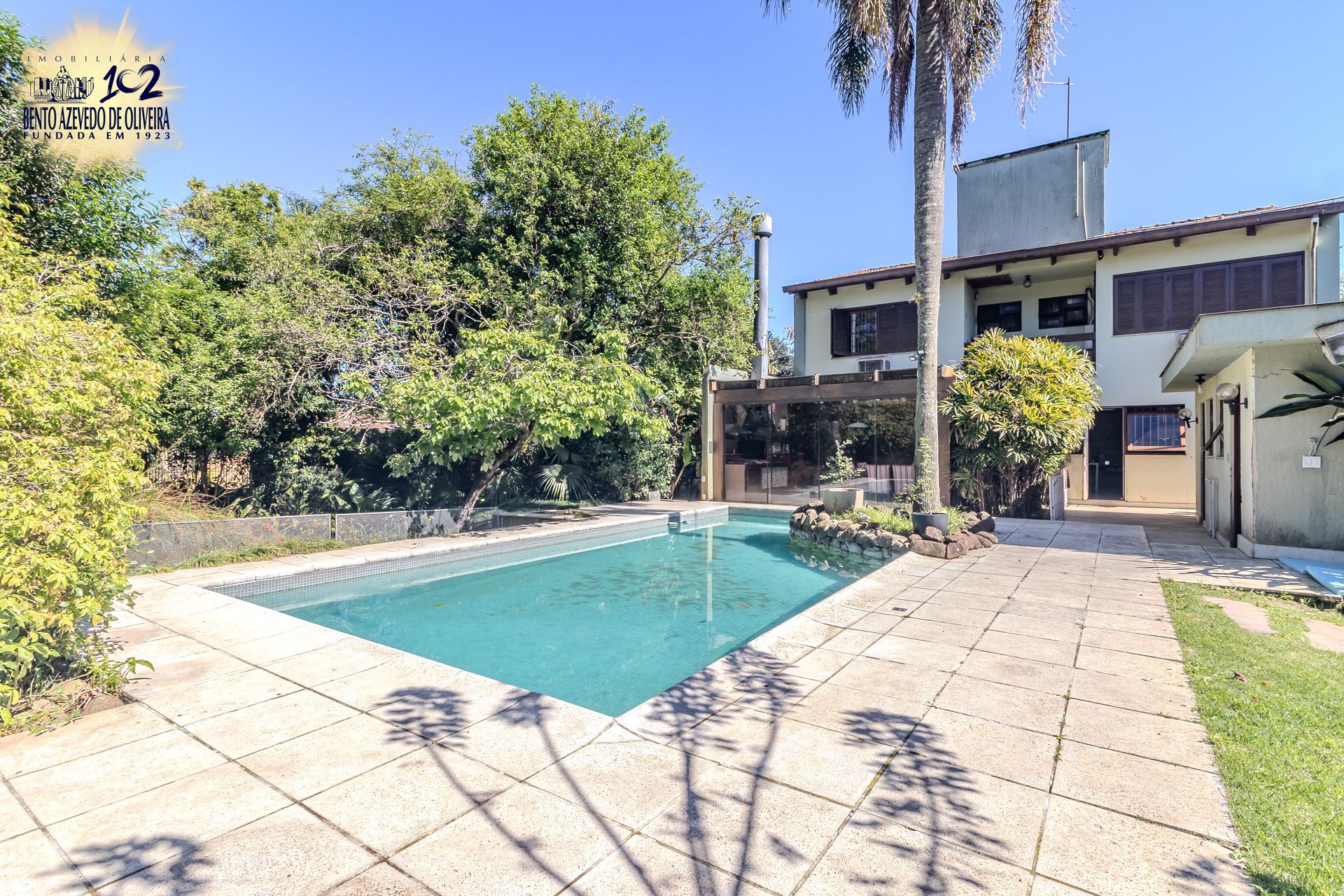 Casa, 4 quartos, 240 m² - Foto 2