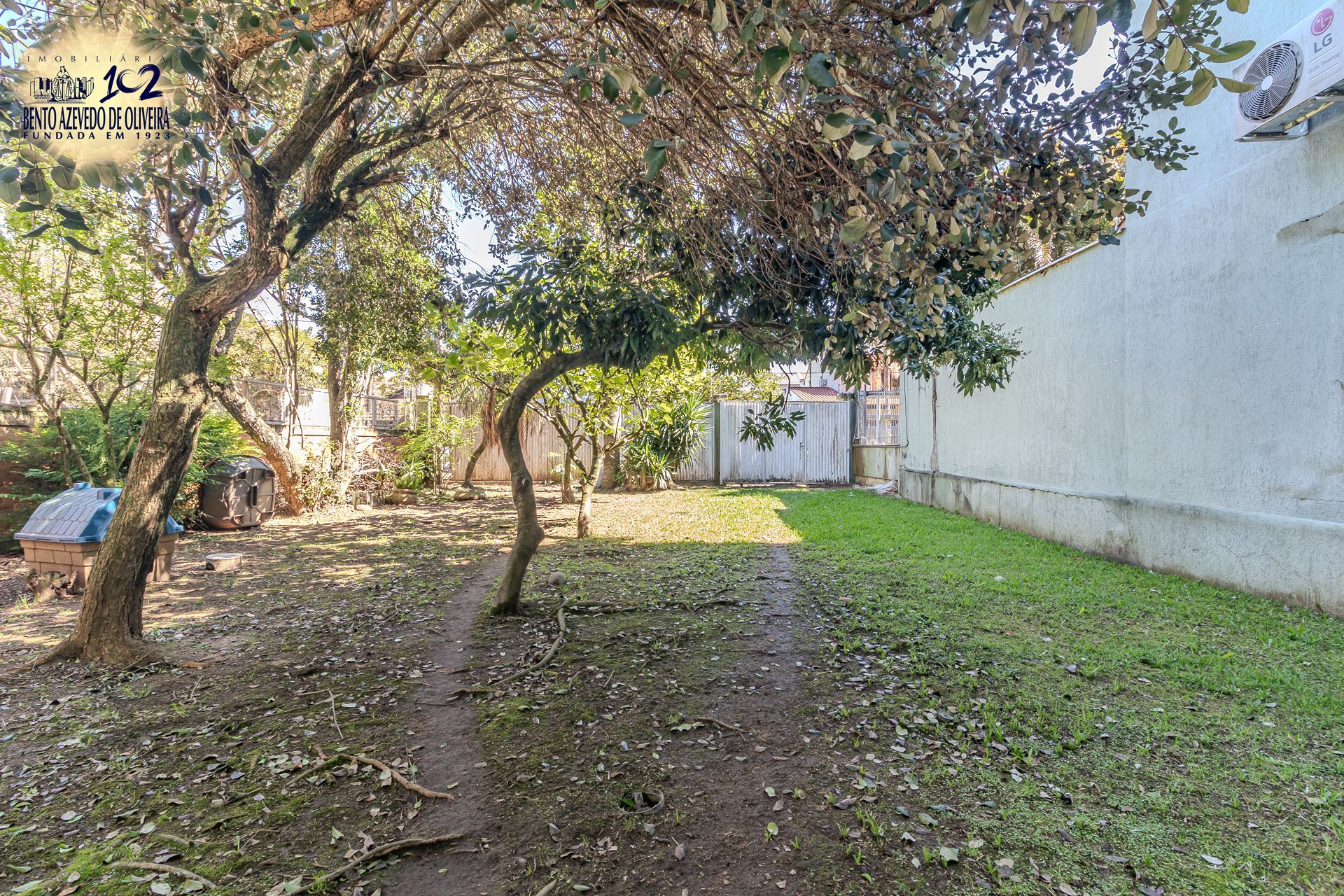 Casa, 4 quartos, 240 m² - Foto 38