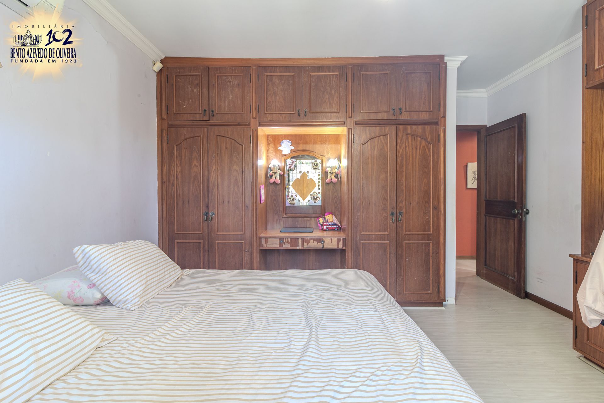 Casa, 4 quartos, 240 m² - Foto 54