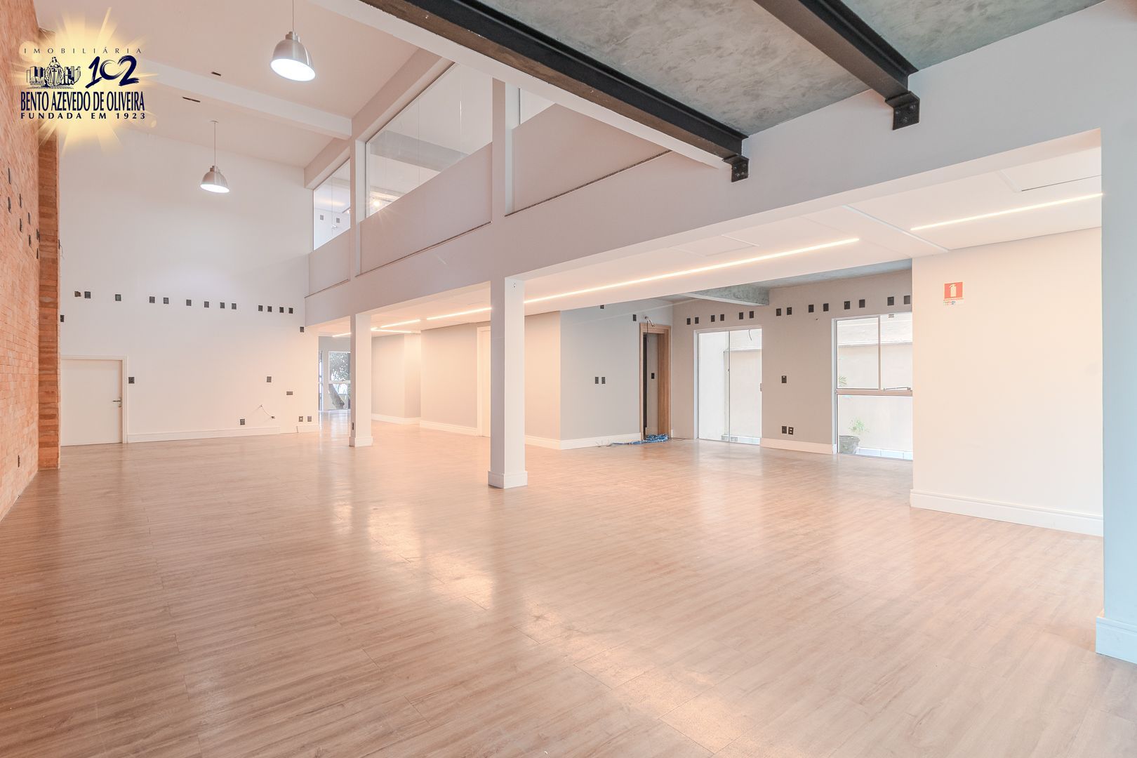 Prédio Inteiro, 650 m² - Foto 1