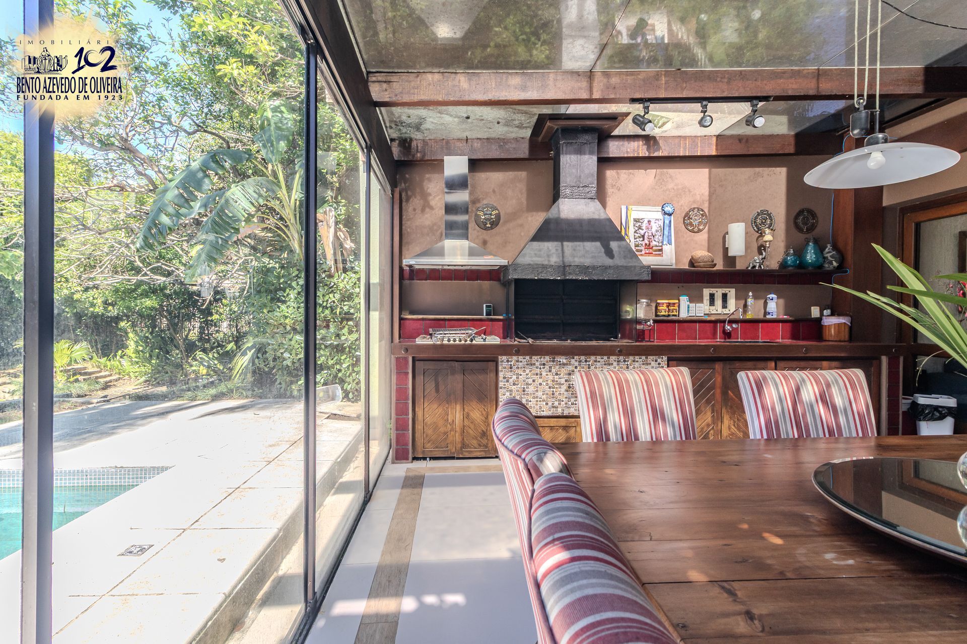 Casa, 4 quartos, 240 m² - Foto 25