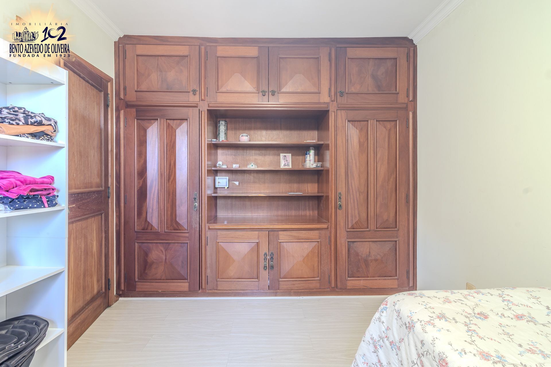 Casa, 4 quartos, 240 m² - Foto 56