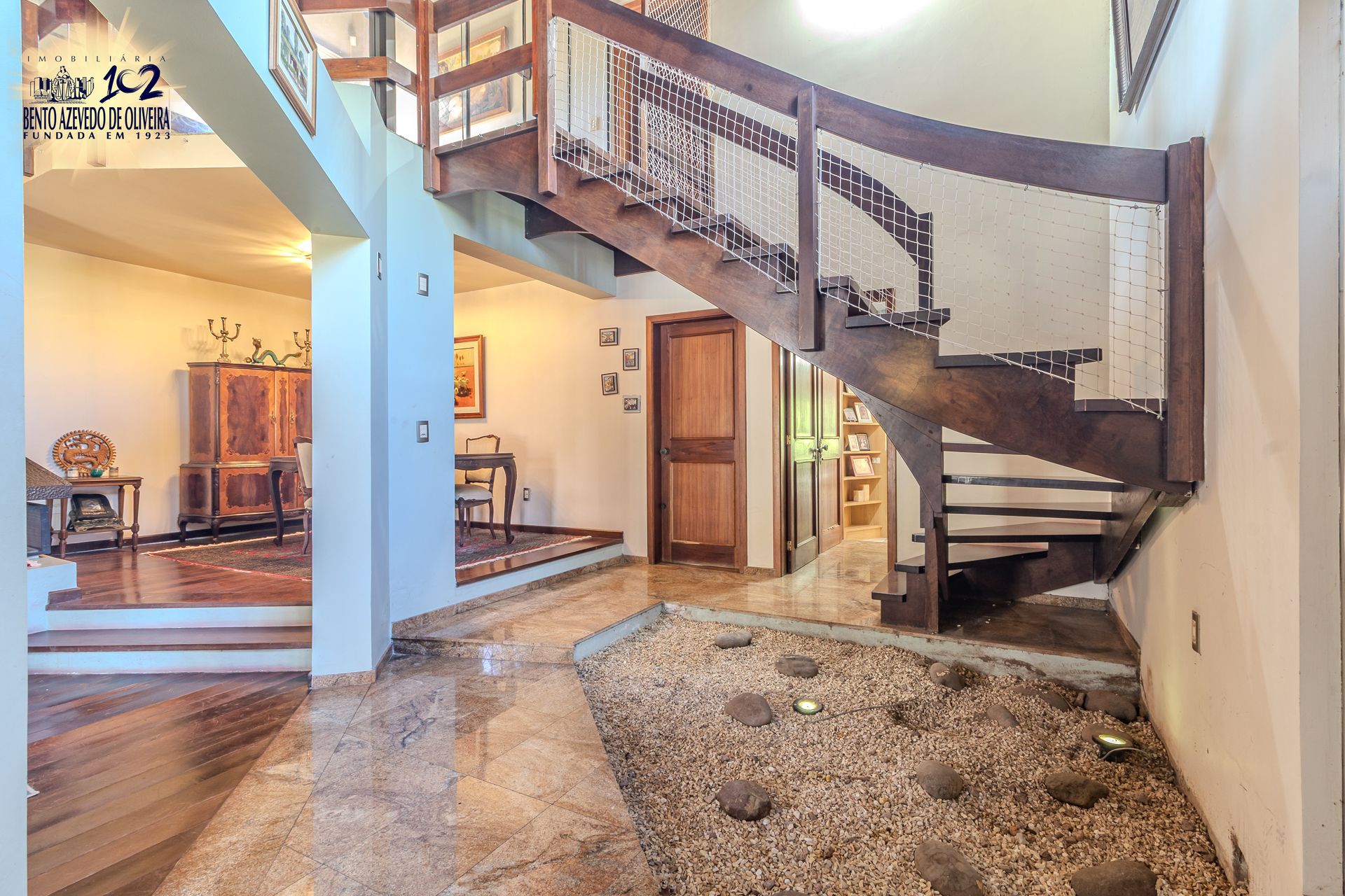 Casa, 4 quartos, 240 m² - Foto 9