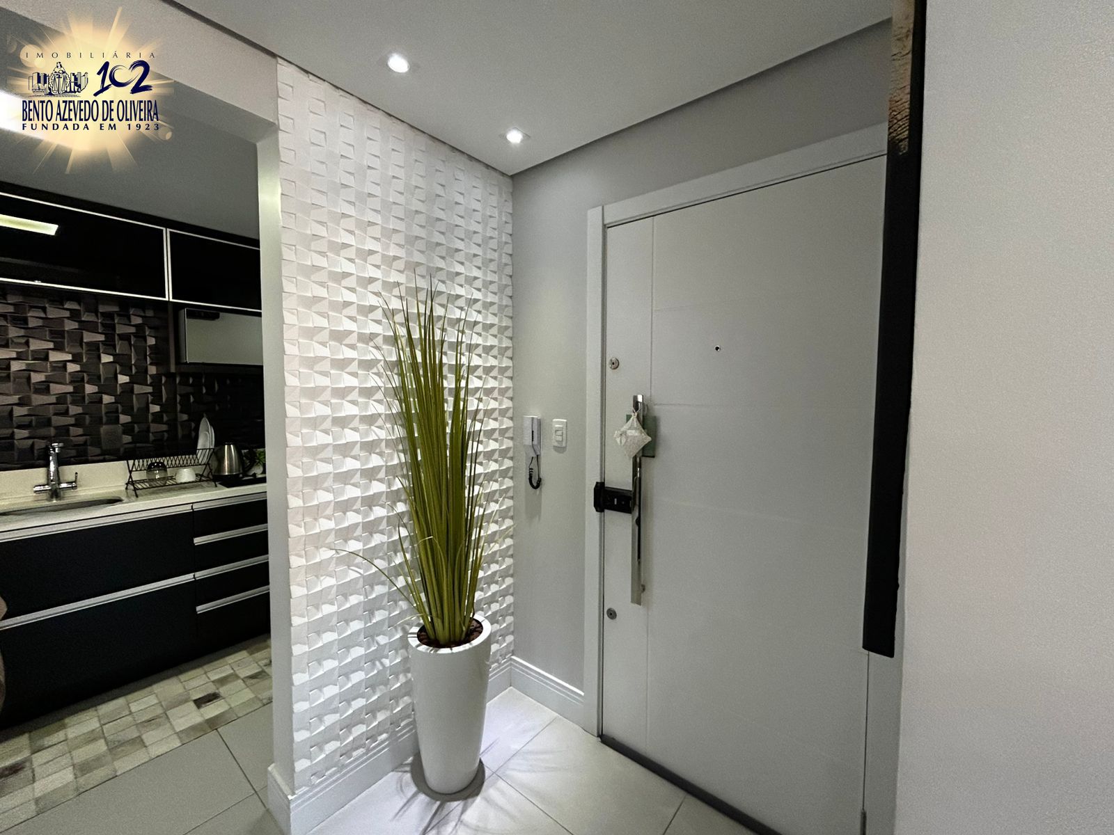 Apartamento, 3 quartos, 100 m² - Foto 2