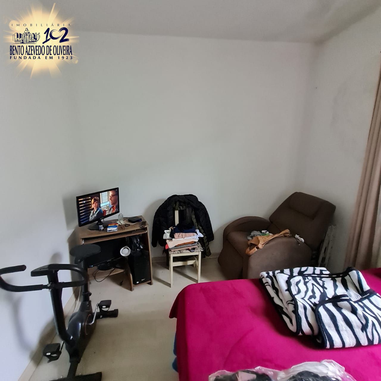 QUARTO SOLTEIRO