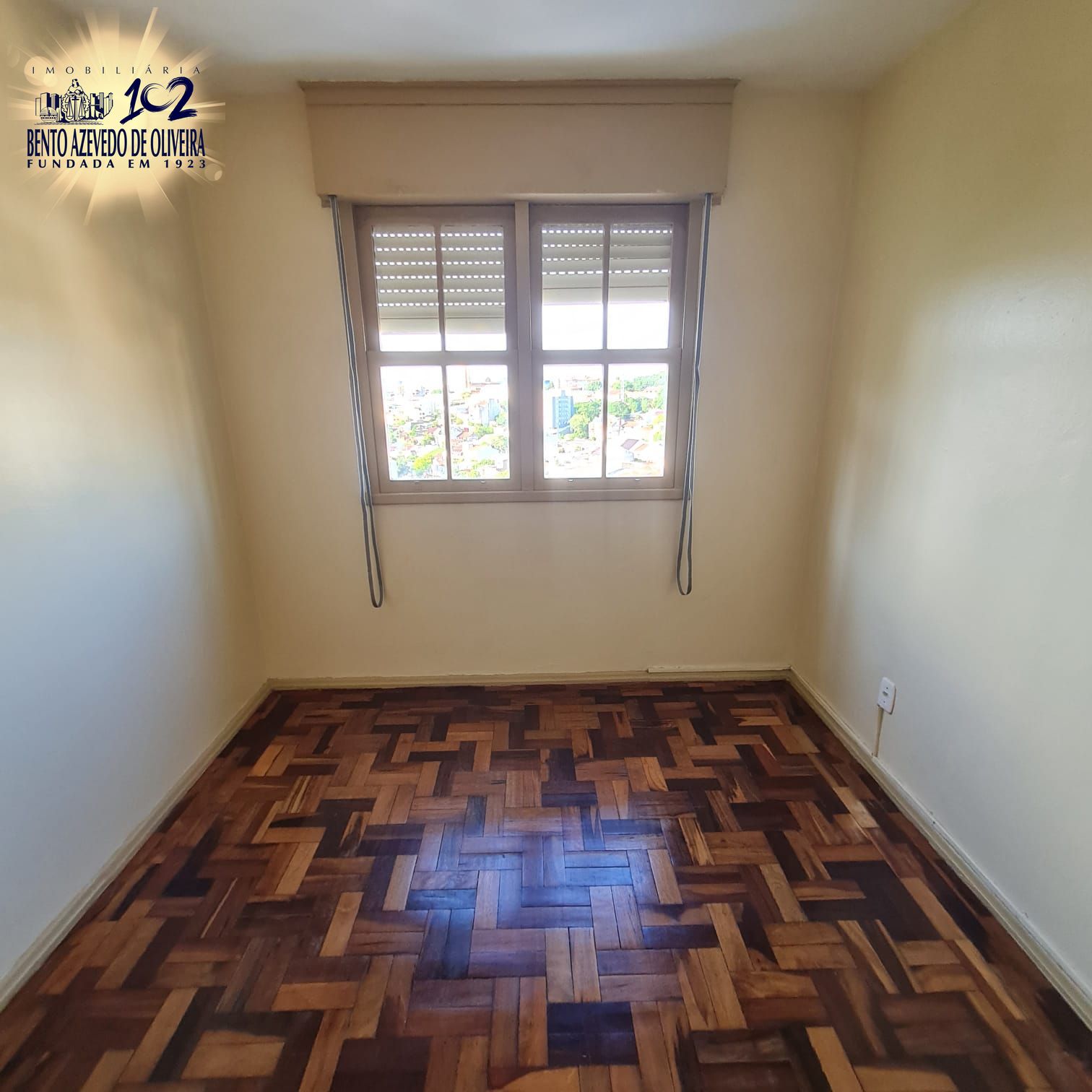 QUARTO SOLTEIRO
