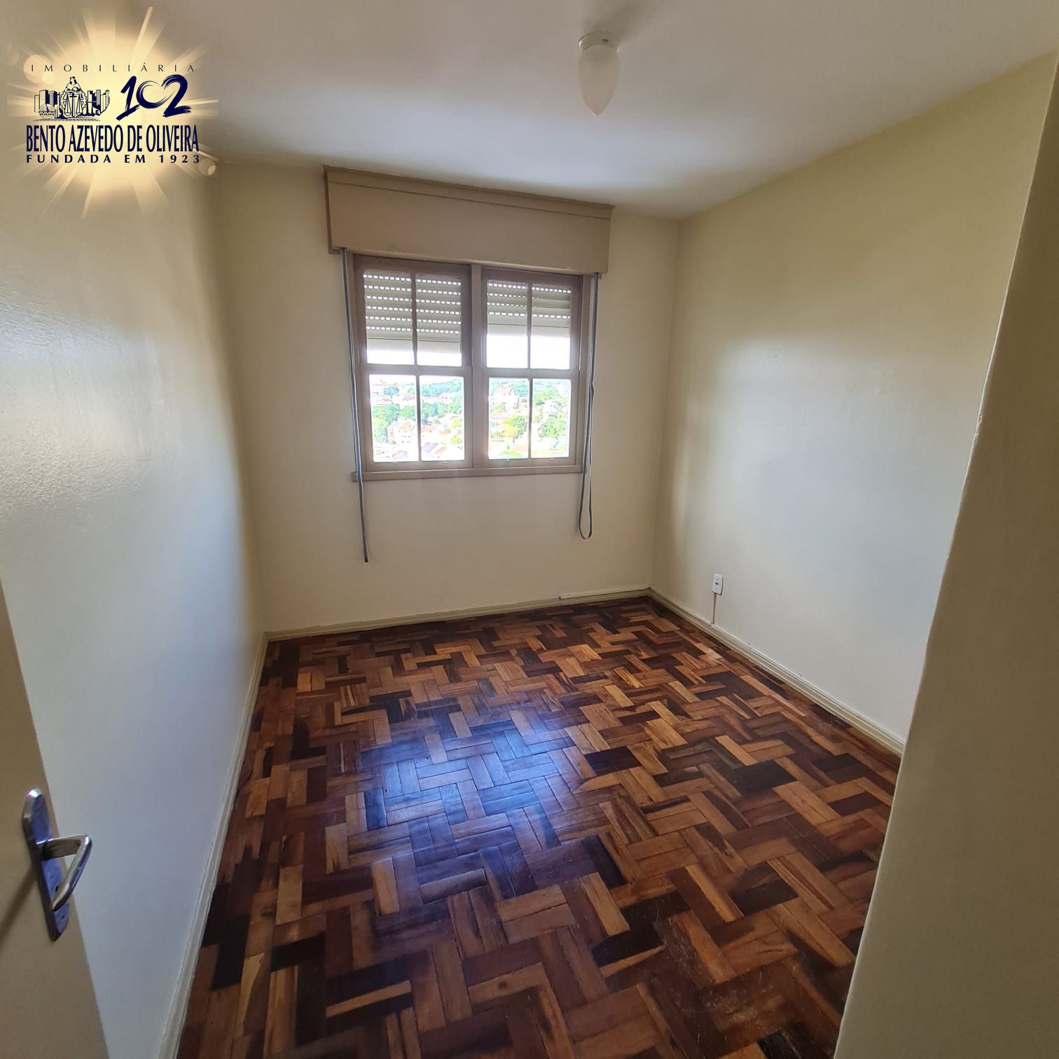 QUARTO SOLTEIRO
