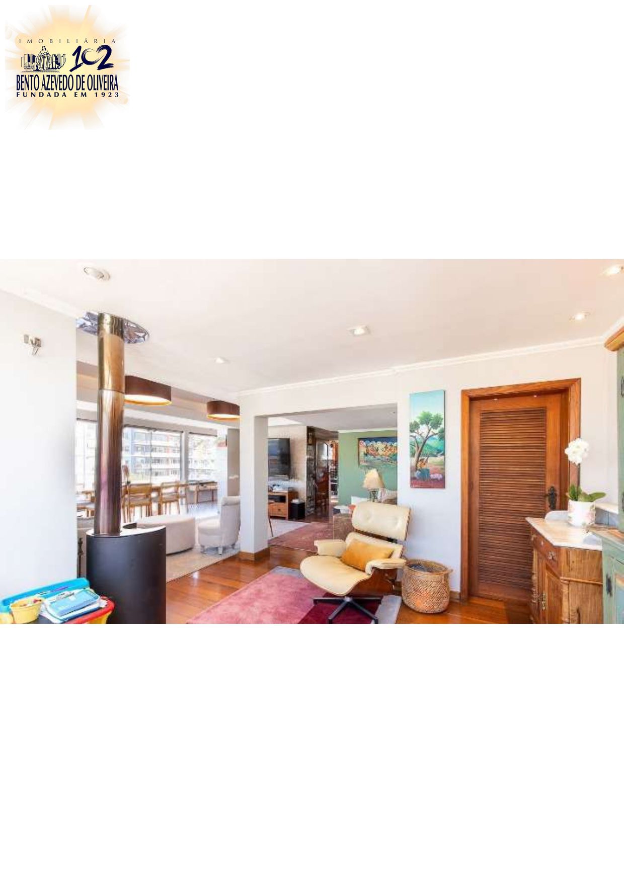 Living superior com lareira
