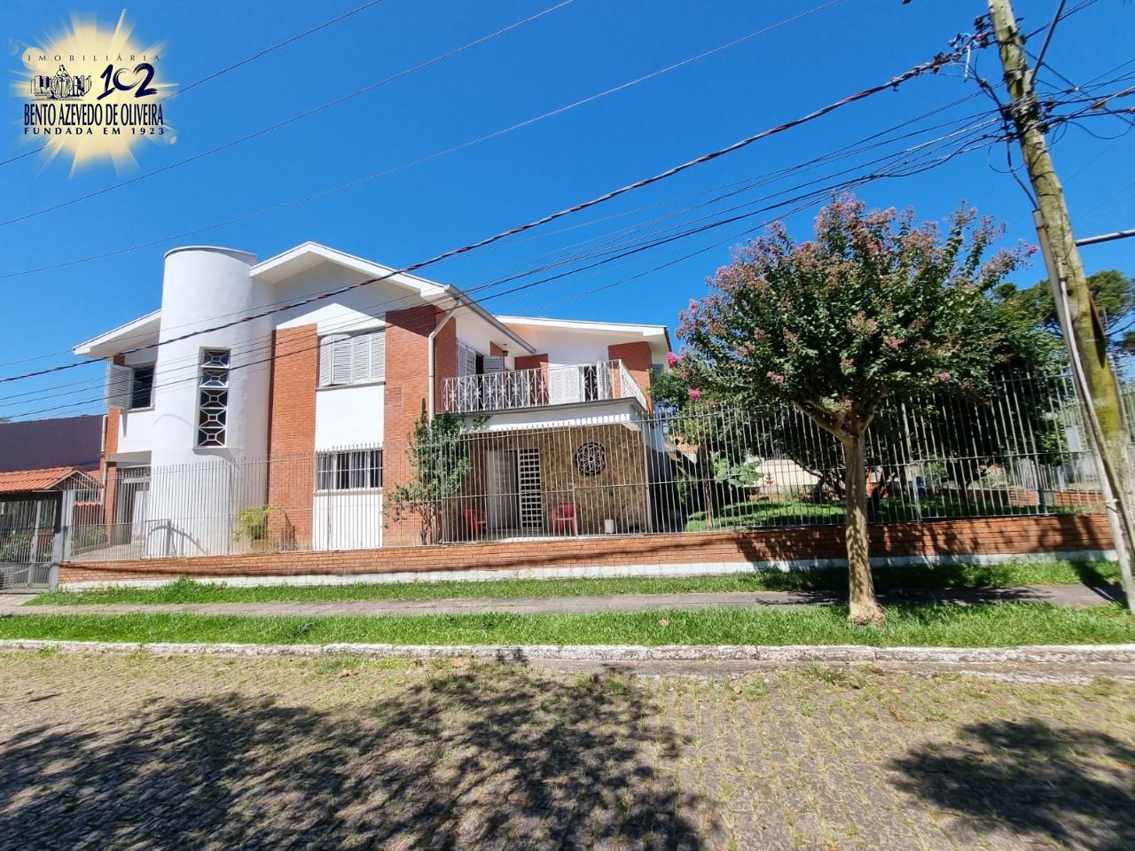 Casa, 5 quartos, 336 m² - Foto 1