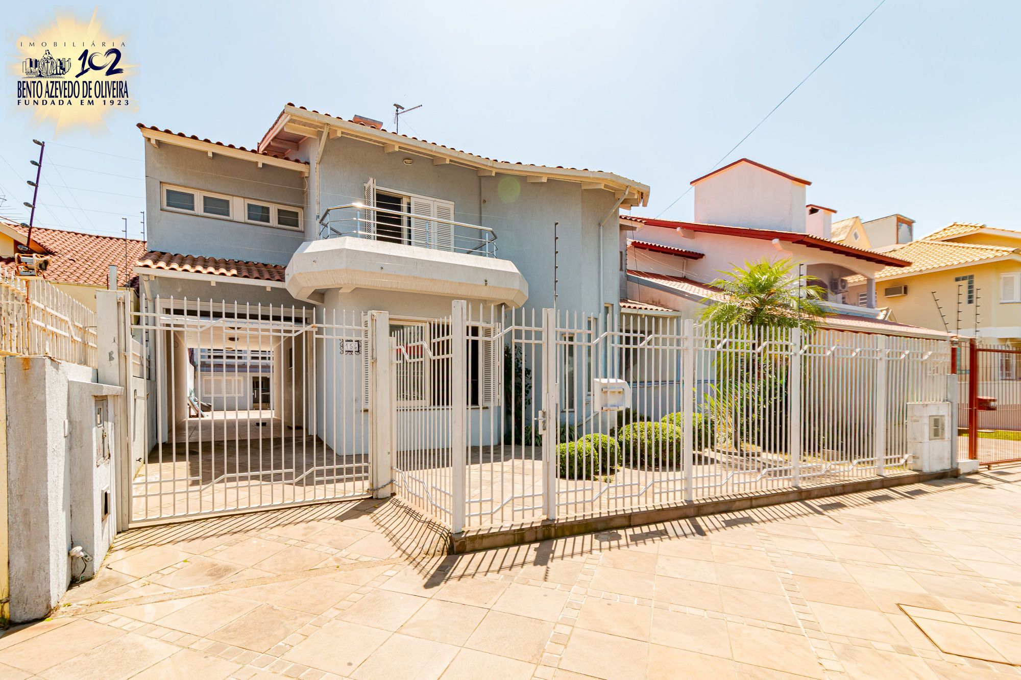 Casa, 5 quartos, 439 m² - Foto 1