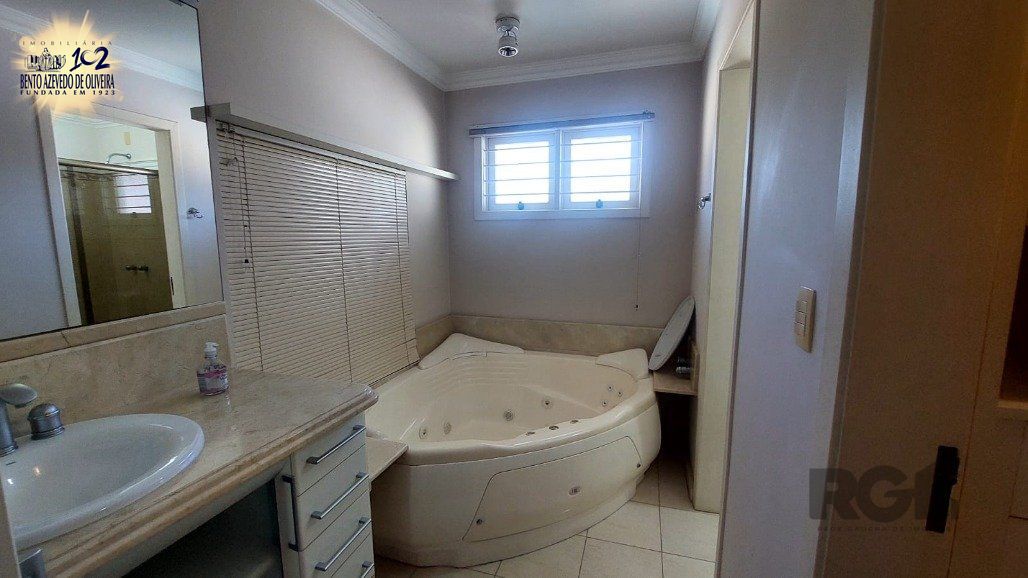 Casa, 4 quartos, 227 m² - Foto 46