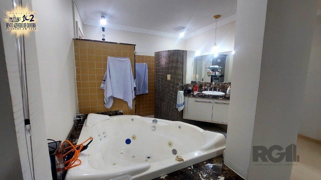 Casa, 4 quartos, 227 m² - Foto 30
