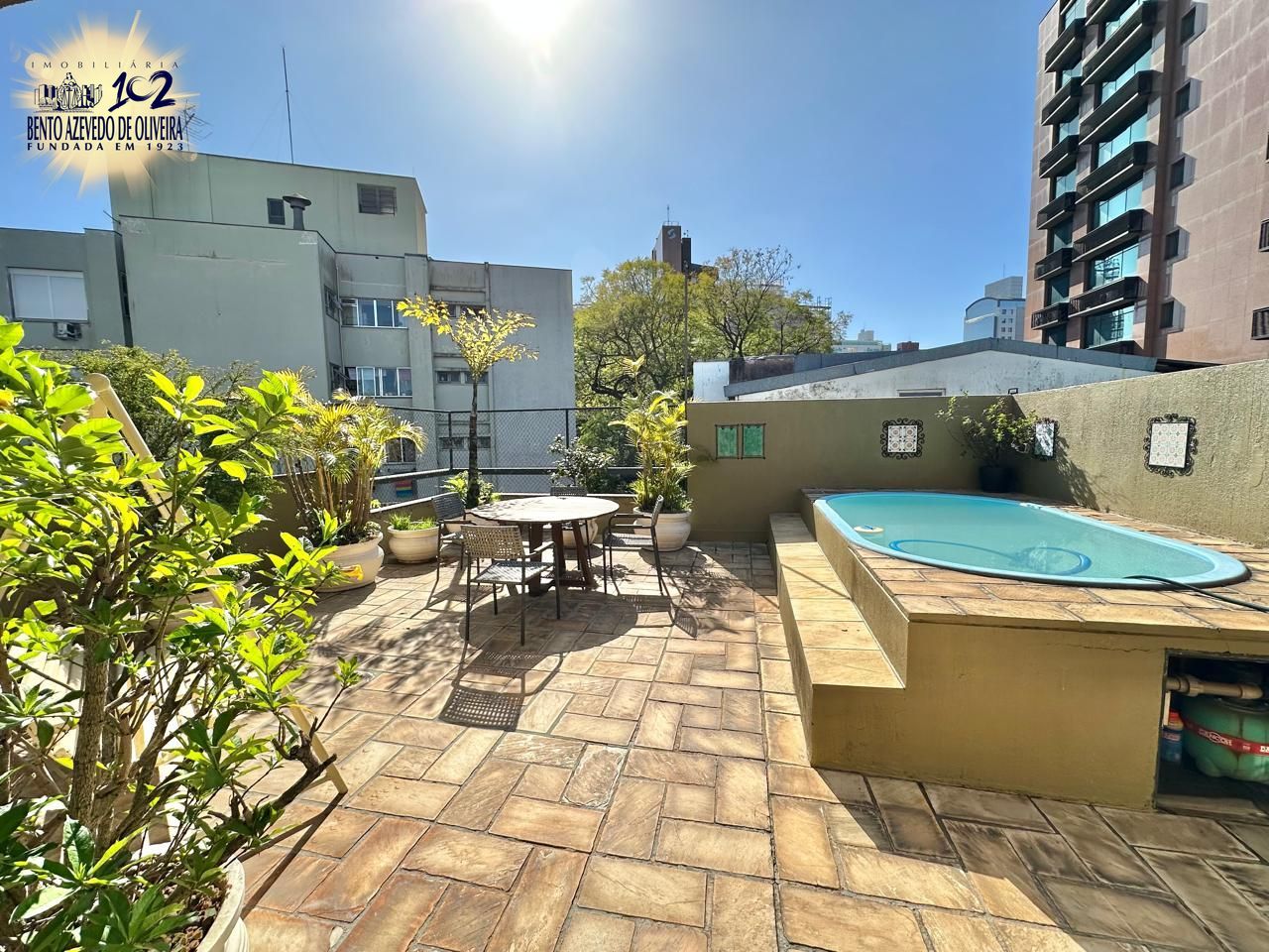 segundo andar área externa pátio e piscina