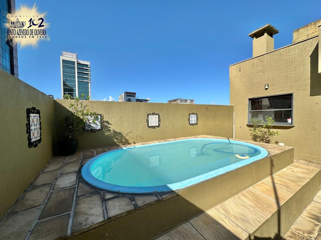 segundo andar área externa pátio e piscina