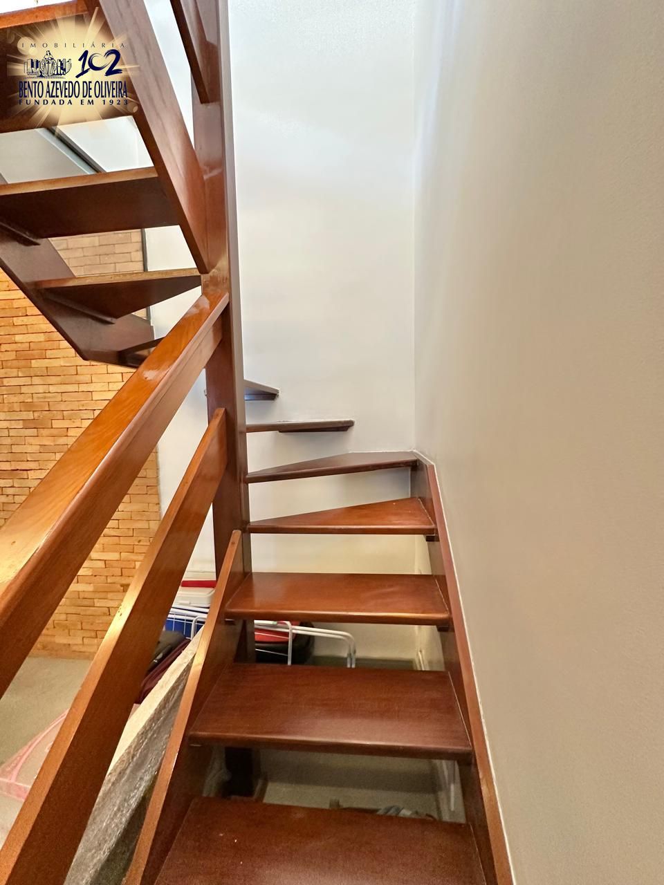 escada para segundo andar