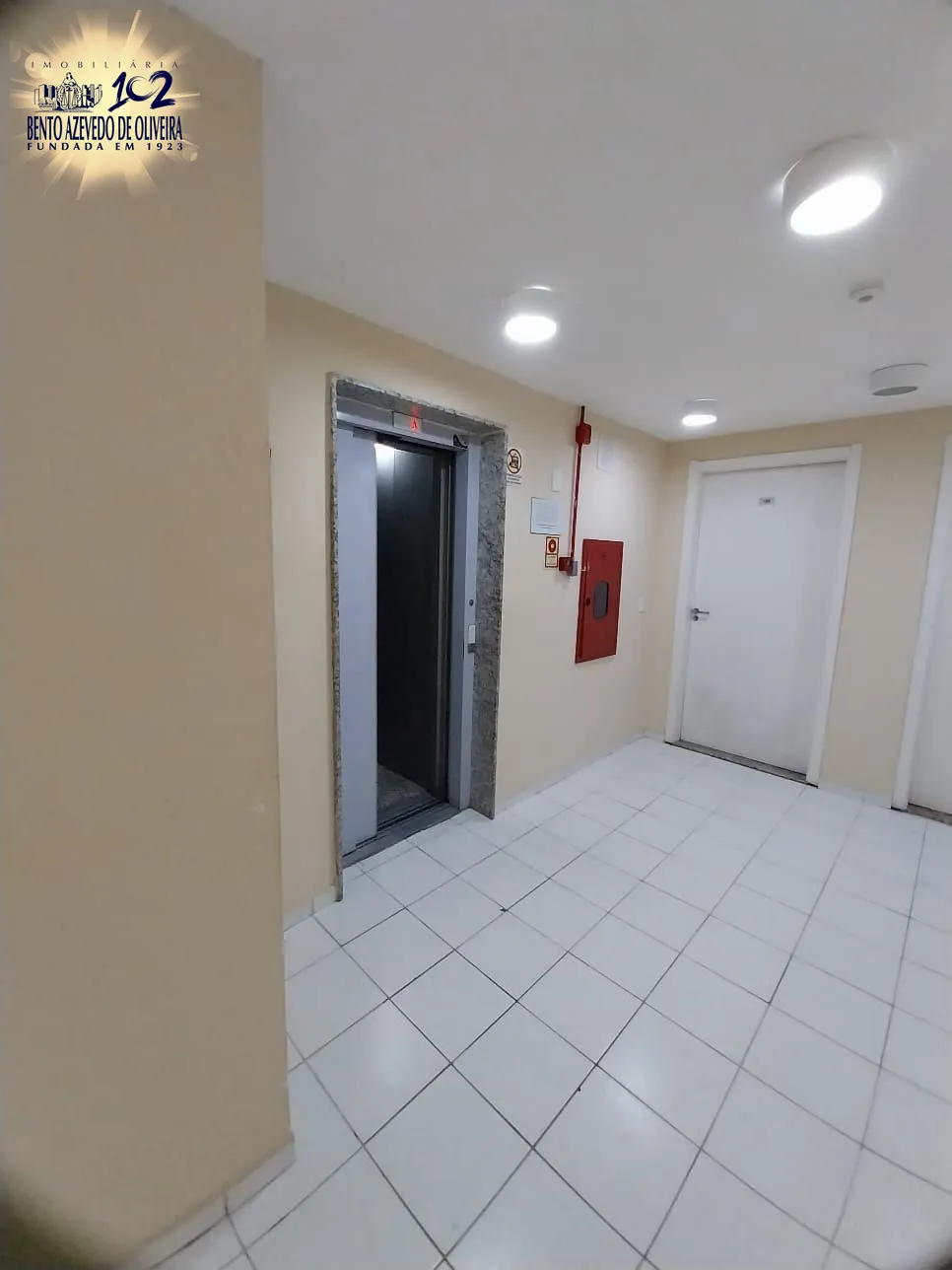 ELEVADOR 1