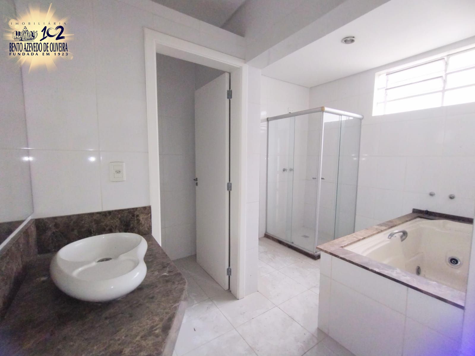Casa, 3 quartos, 244 m² - Foto 11