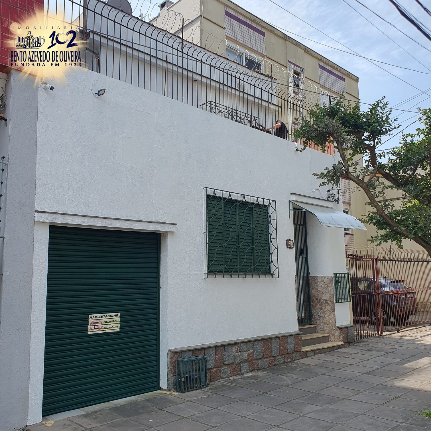 Casa, 3 quartos, 245 m² - Foto 1