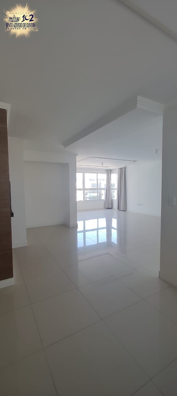 Apartamento, 3 quartos, 105 m² - Foto 2