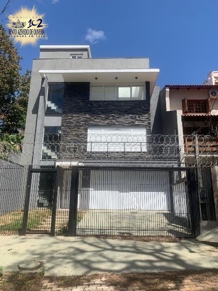 Casa, 3 quartos, 294 m² - Foto 1