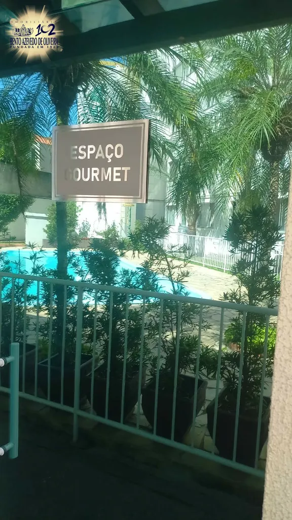 2528230.jpeg
