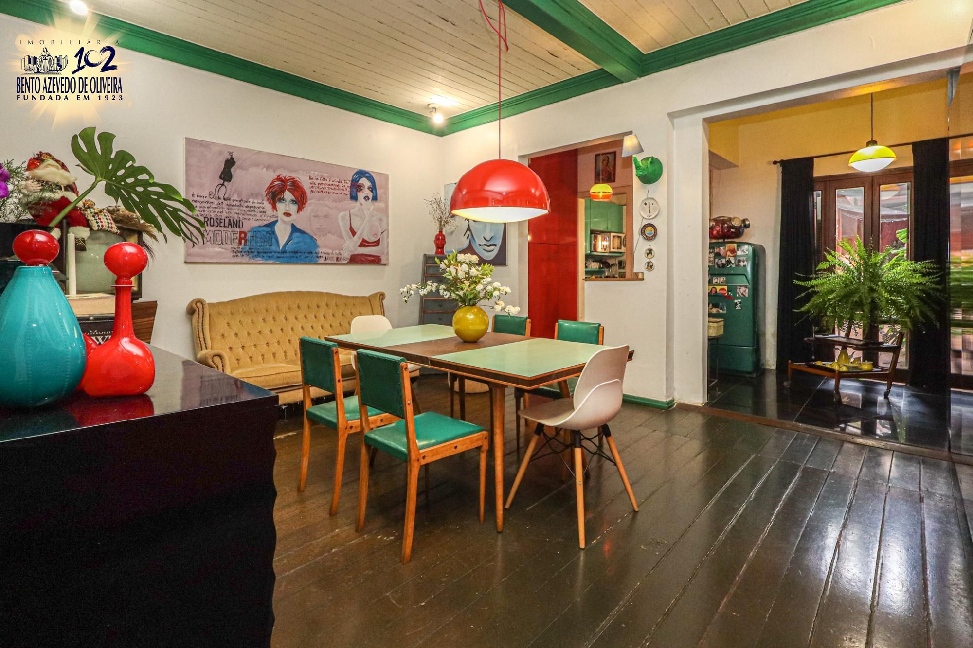 Casa, 3 quartos, 221 m² - Foto 2