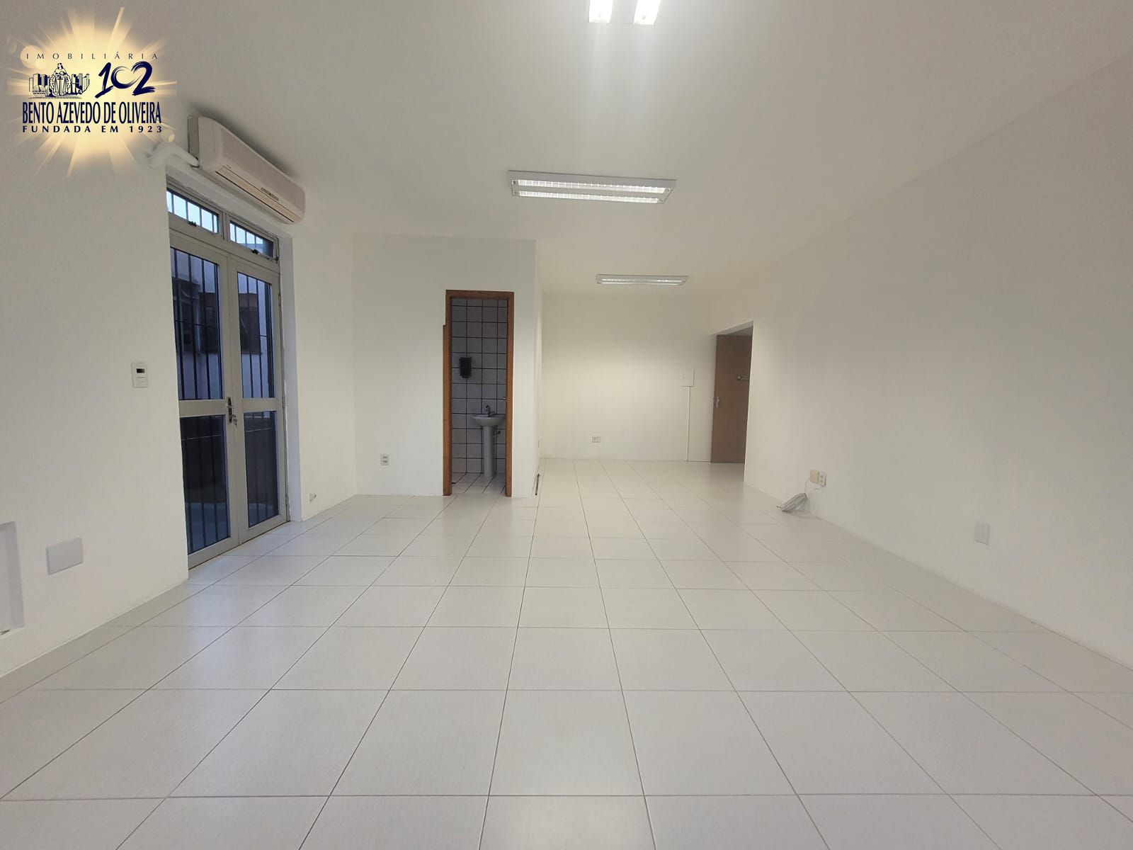 Sala-Conjunto, 95 m² - Foto 1