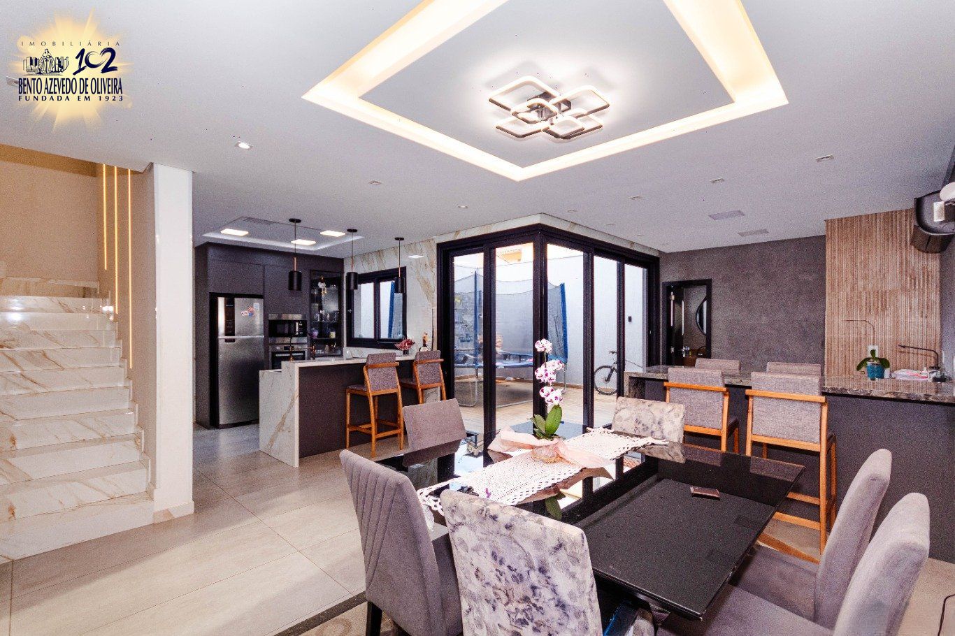 Casa, 4 quartos, 225 m² - Foto 9