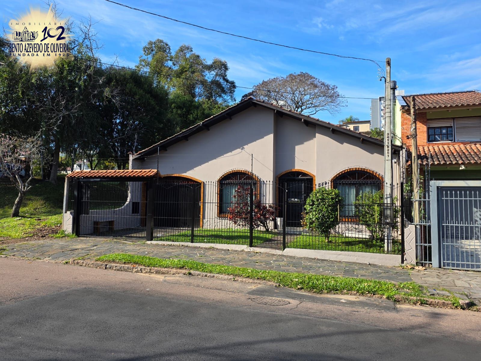 Casa, 3 quartos, 199 m² - Foto 1