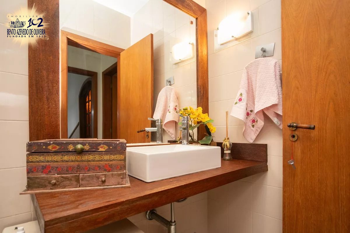 Casa, 4 quartos, 280 m² - Foto 33