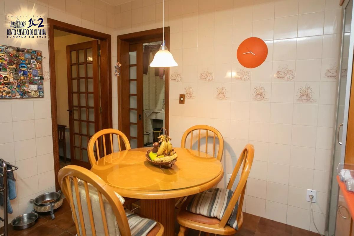 Casa, 4 quartos, 280 m² - Foto 13