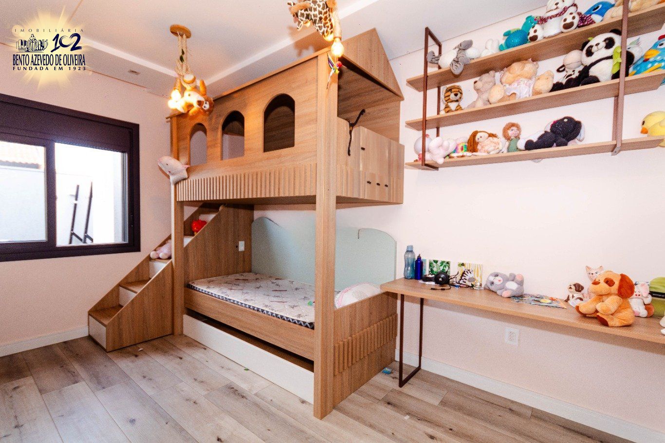 Casa, 4 quartos, 225 m² - Foto 37