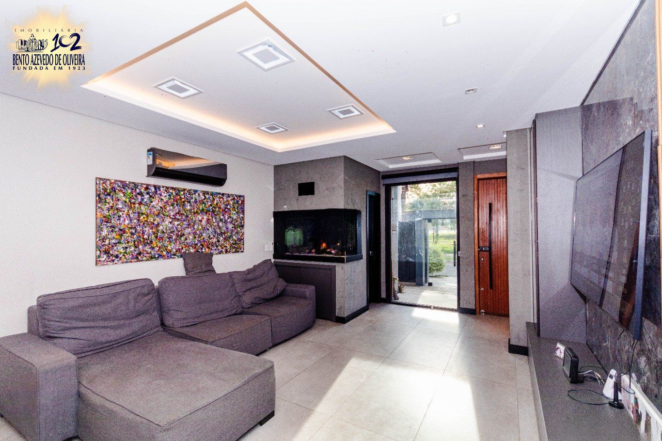 Casa, 4 quartos, 225 m² - Foto 2