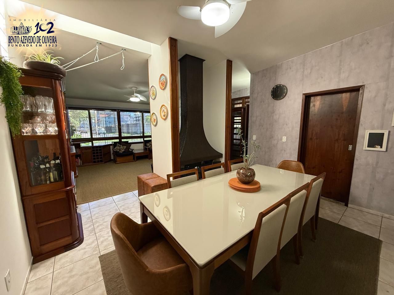 Casa, 4 quartos, 150 m² - Foto 1