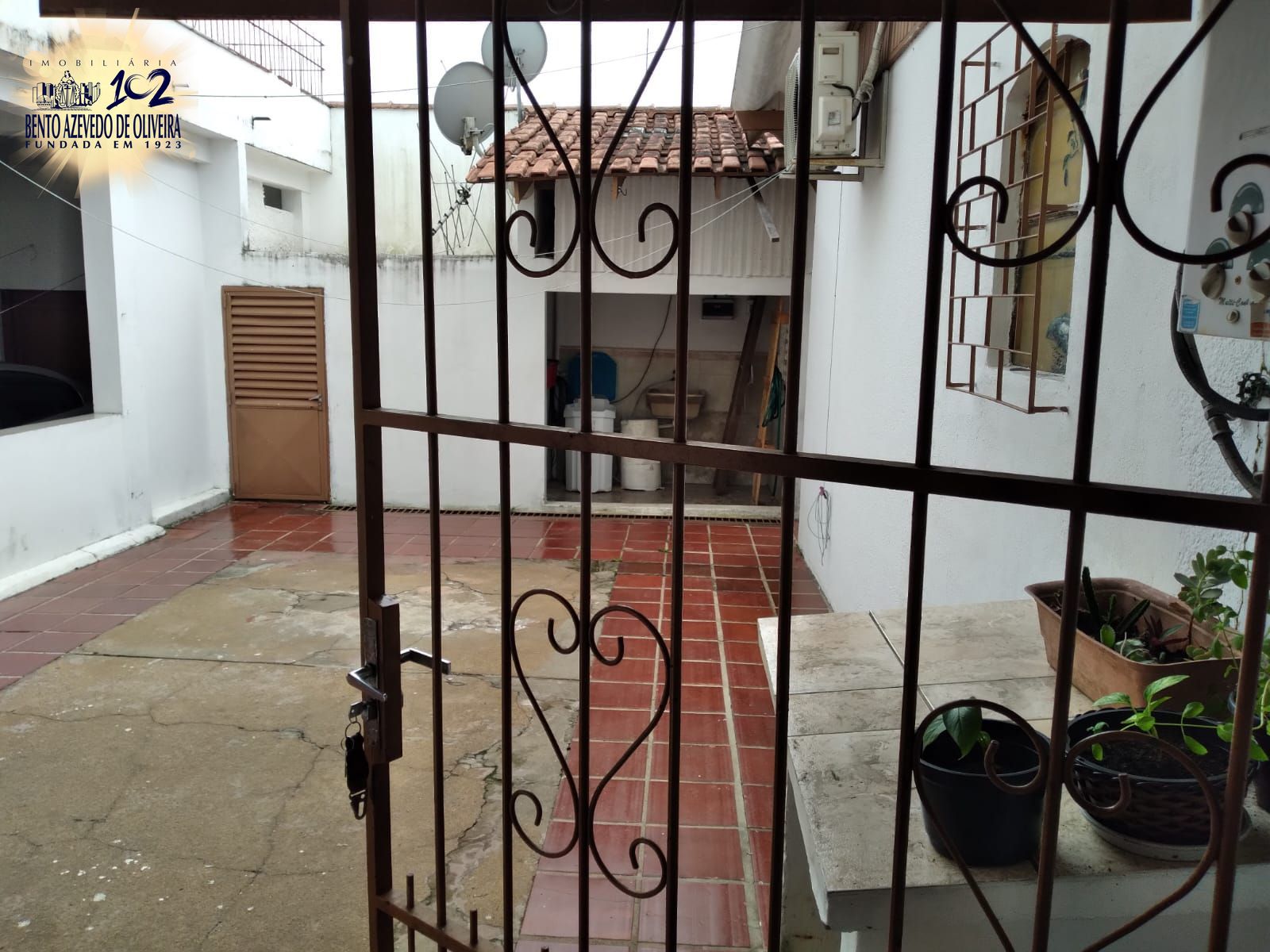 Casa, 4 quartos, 360 m² - Foto 4