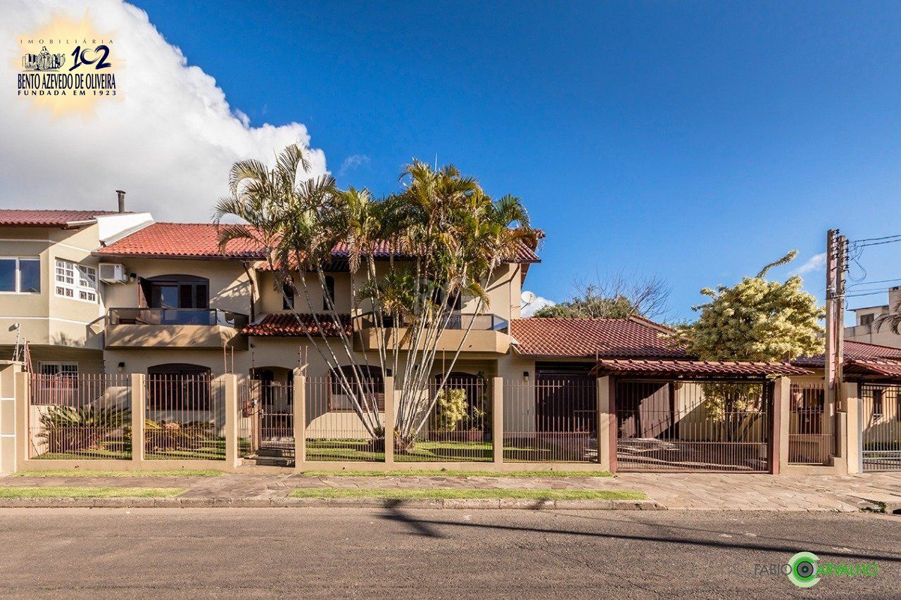 Sobrado, 4 quartos, 335 m² - Foto 1