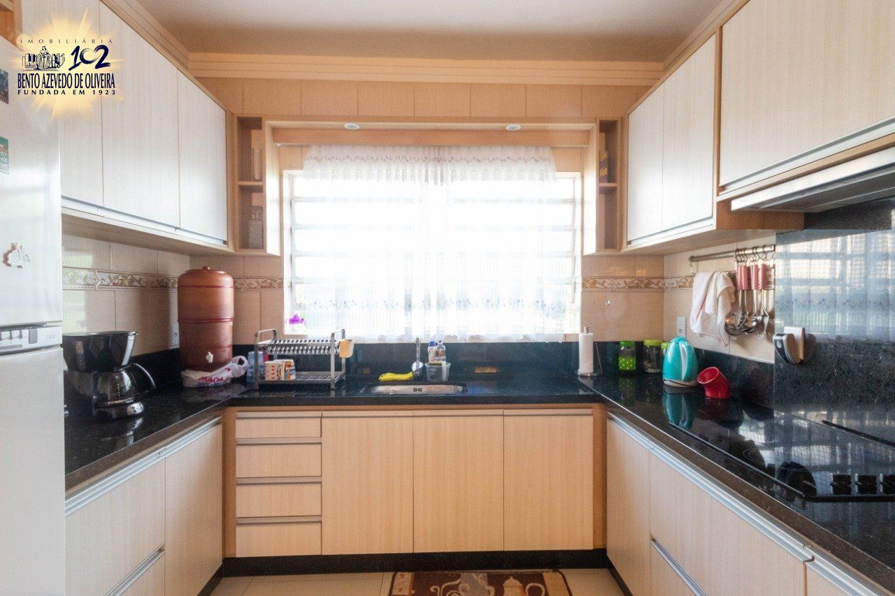 Casa, 3 quartos, 250 m² - Foto 13