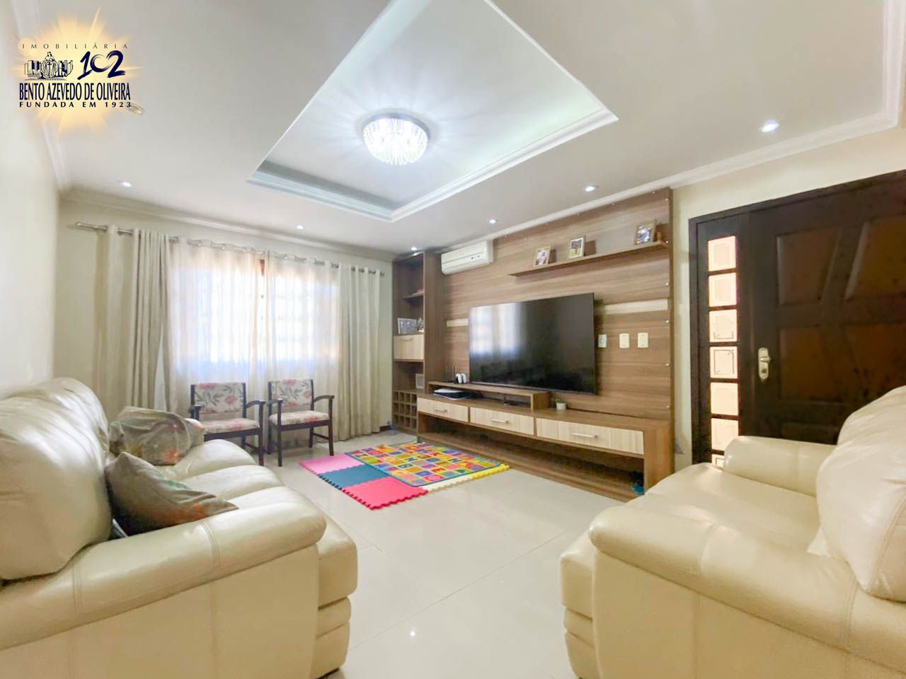 Casa, 3 quartos, 220 m² - Foto 4
