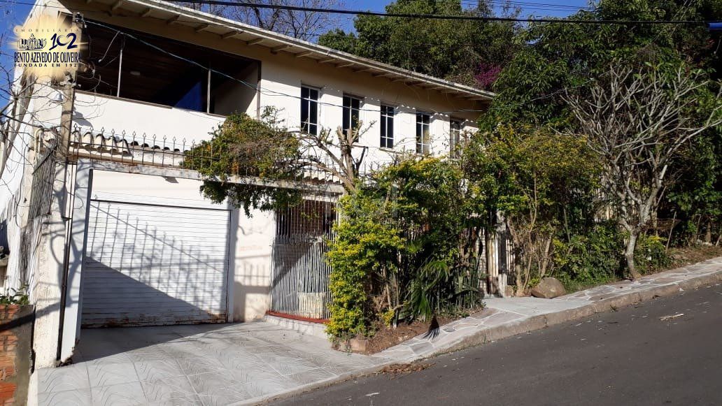 Casa, 4 quartos, 230 m² - Foto 1