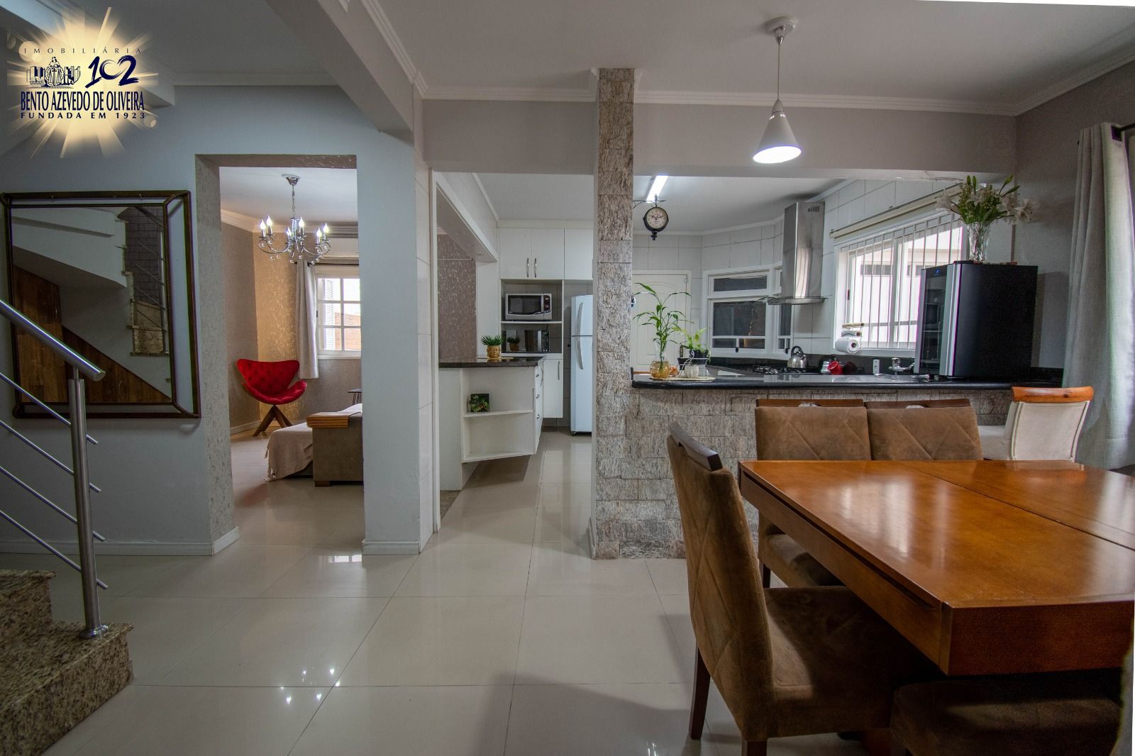 Casa, 3 quartos, 216 m² - Foto 3