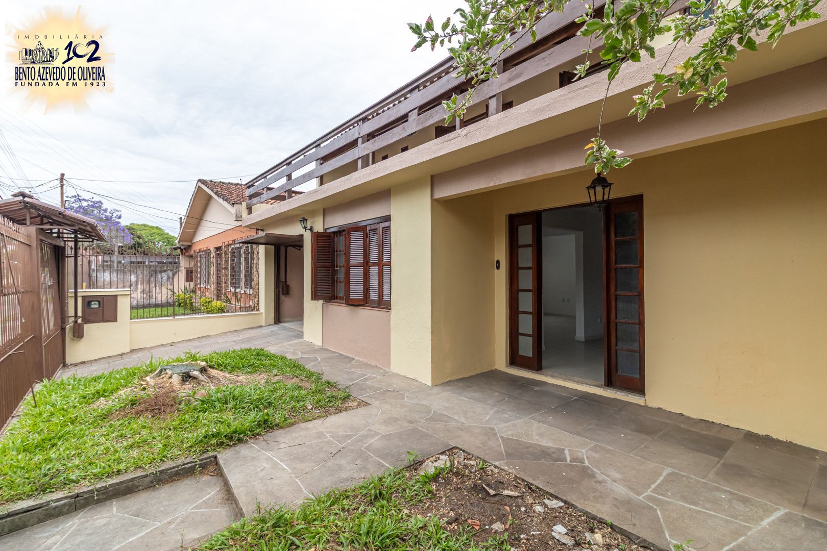 Casa, 4 quartos, 262 m² - Foto 1