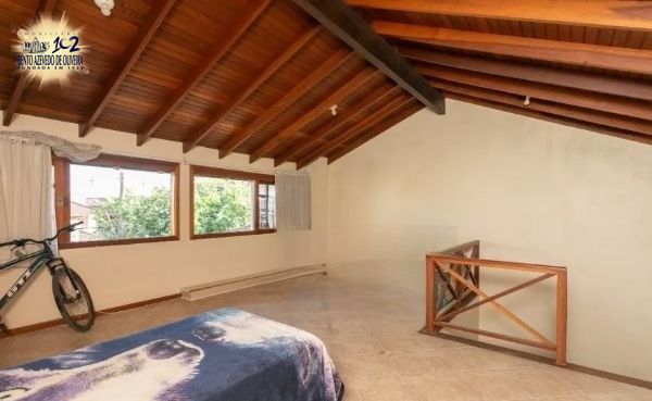 Casa, 3 quartos, 218 m² - Foto 30