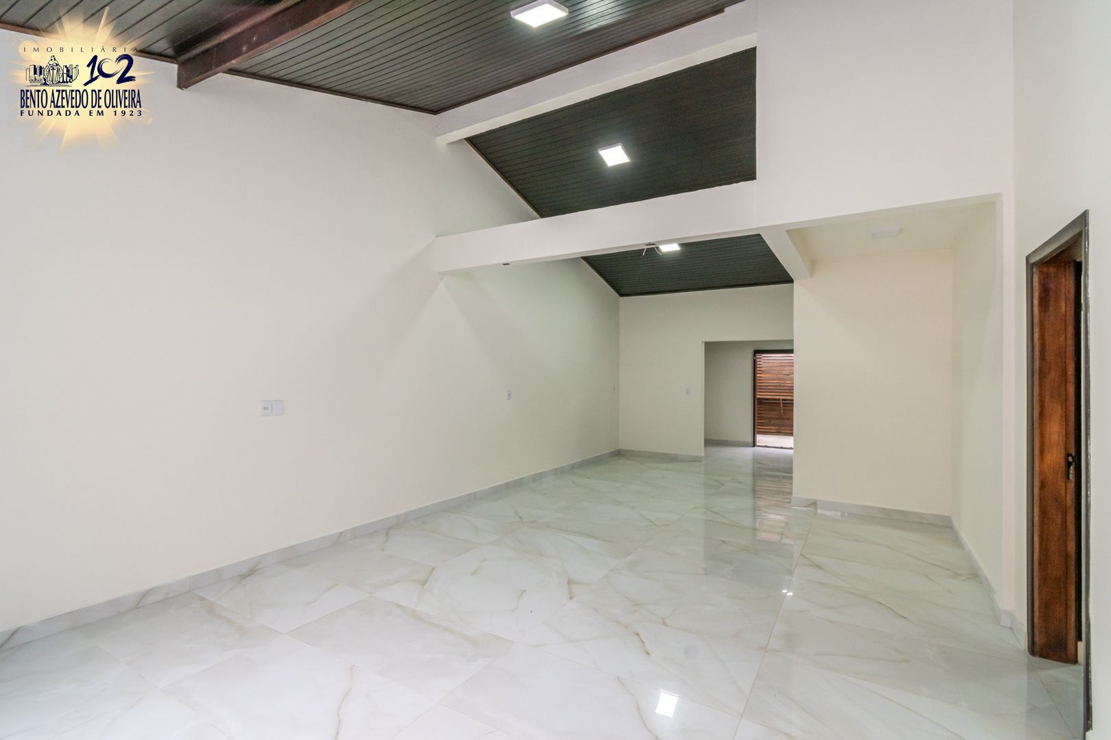 Casa, 3 quartos, 354 m² - Foto 9