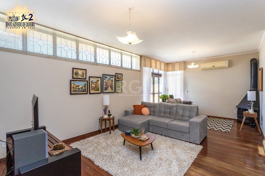 Casa, 3 quartos, 234 m² - Foto 2