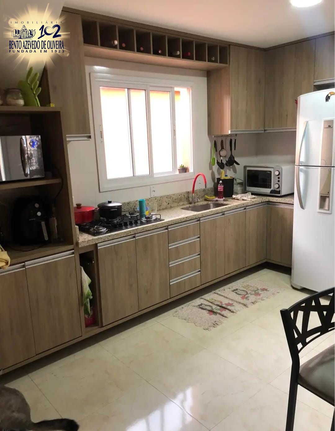 Casa, 3 quartos, 230 m² - Foto 2