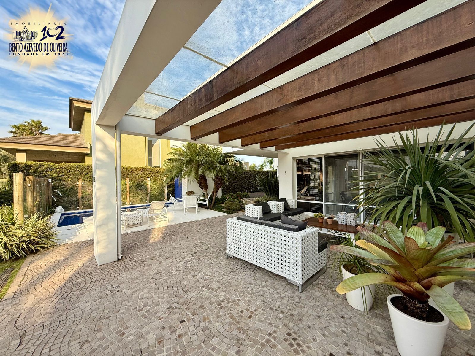 Casa, 4 quartos, 270 m² - Foto 2