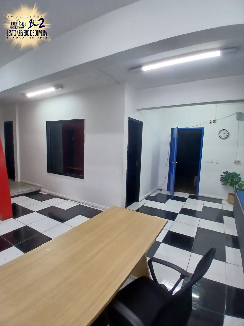 Sala-Conjunto, 193 m² - Foto 1