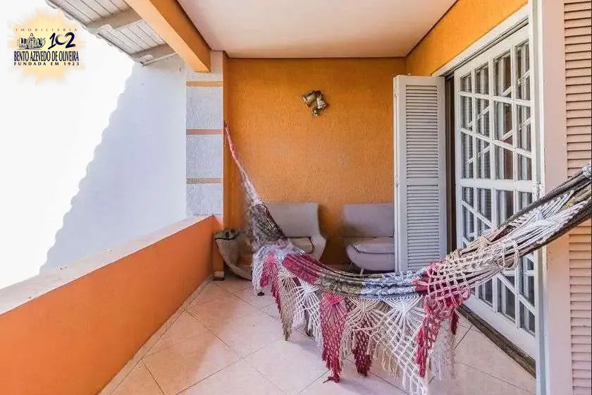 Casa, 4 quartos, 230 m² - Foto 2