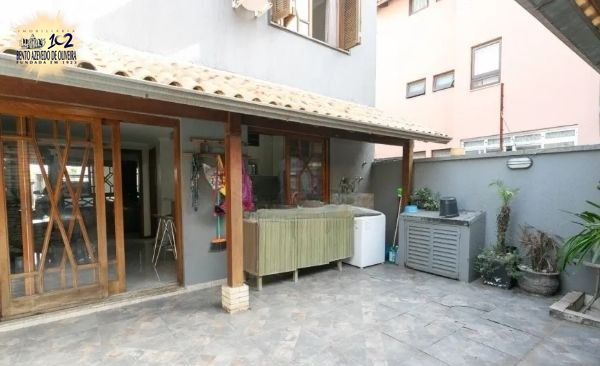Casa, 3 quartos, 218 m² - Foto 32